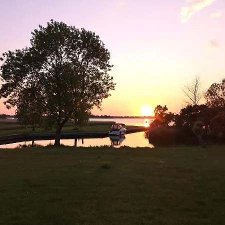 Am Krienker Mit Terrasse Apartment Dewichow