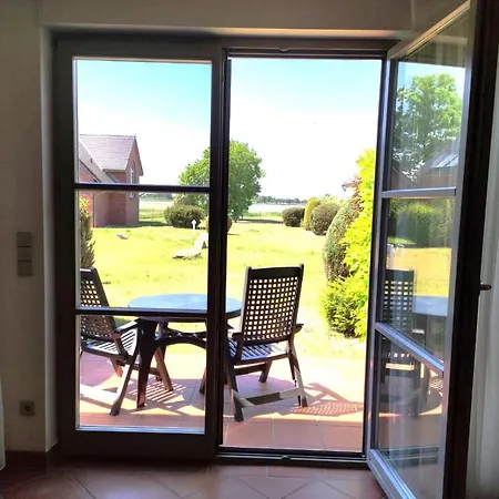 Am Krienker Mit Terrasse شقة Dewichow